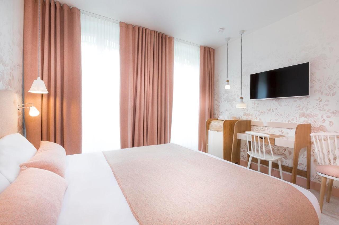 Hotel Le Lapin Blanc Париж Екстериор снимка