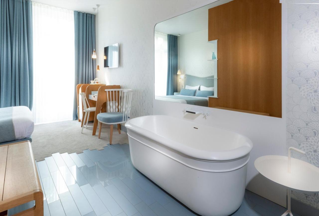 Hotel Le Lapin Blanc Париж Екстериор снимка
