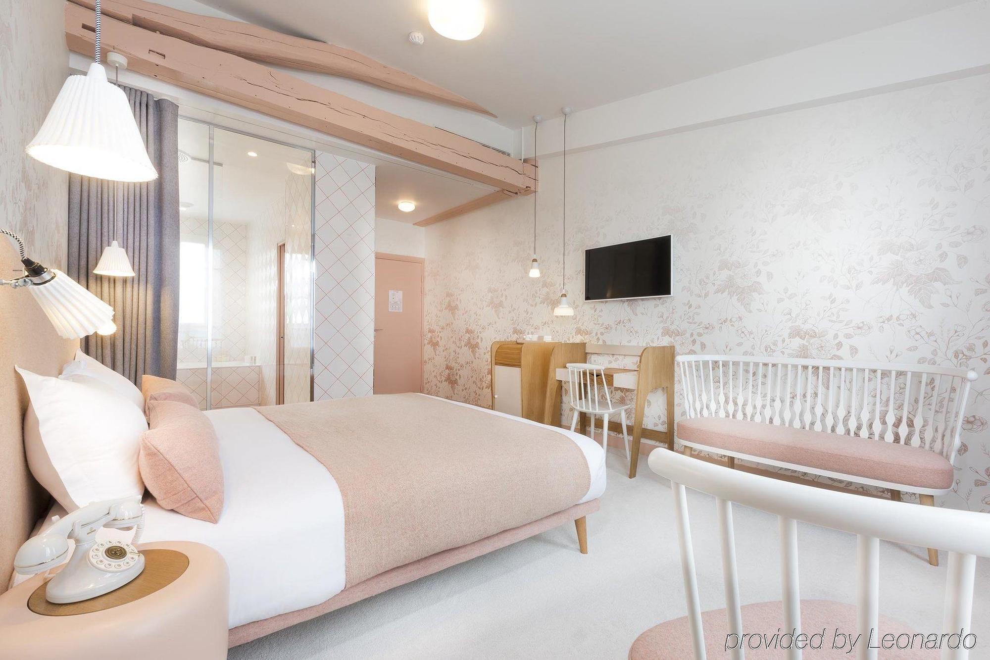 Hotel Le Lapin Blanc Париж Екстериор снимка