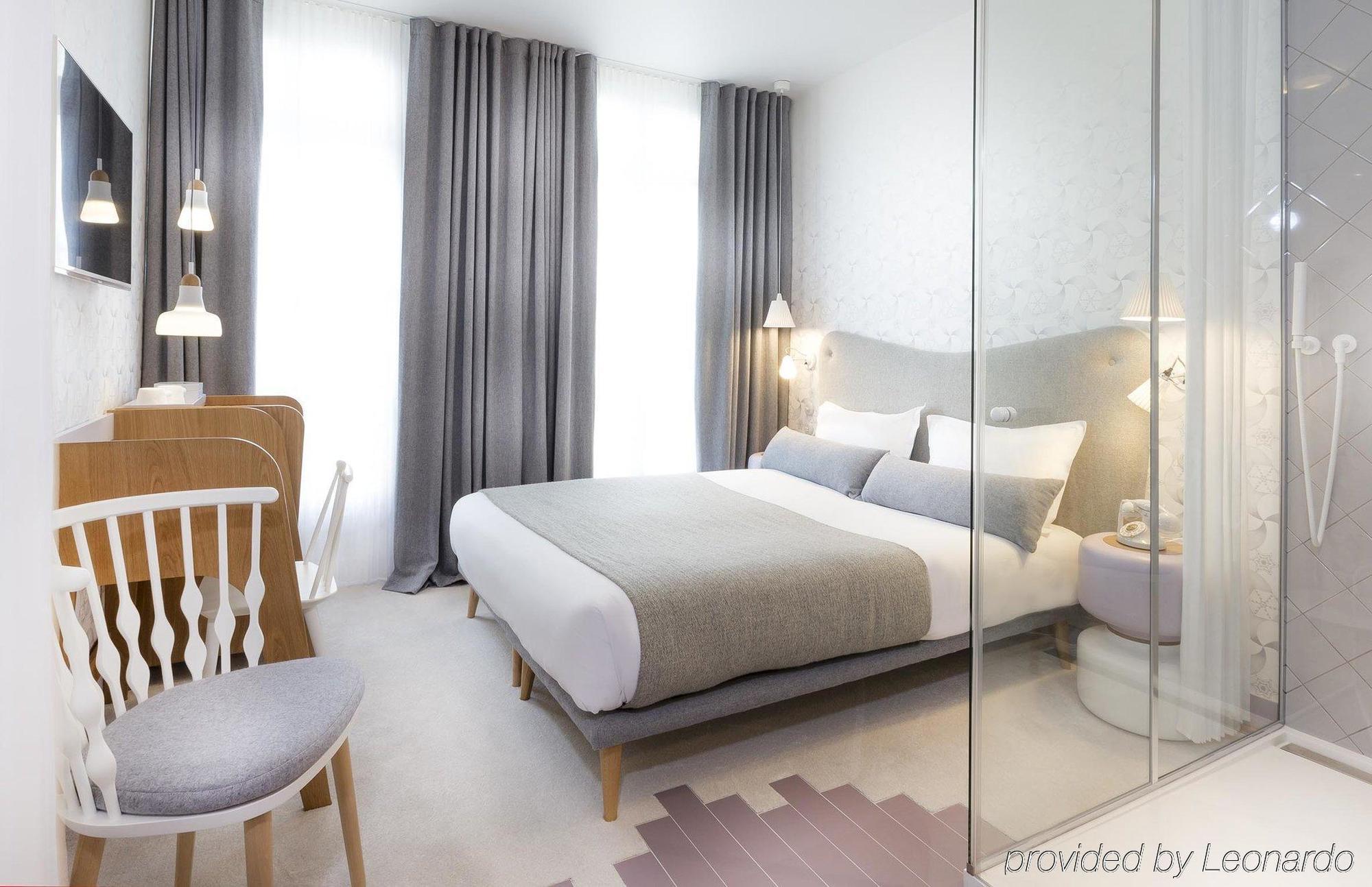 Hotel Le Lapin Blanc Париж Екстериор снимка