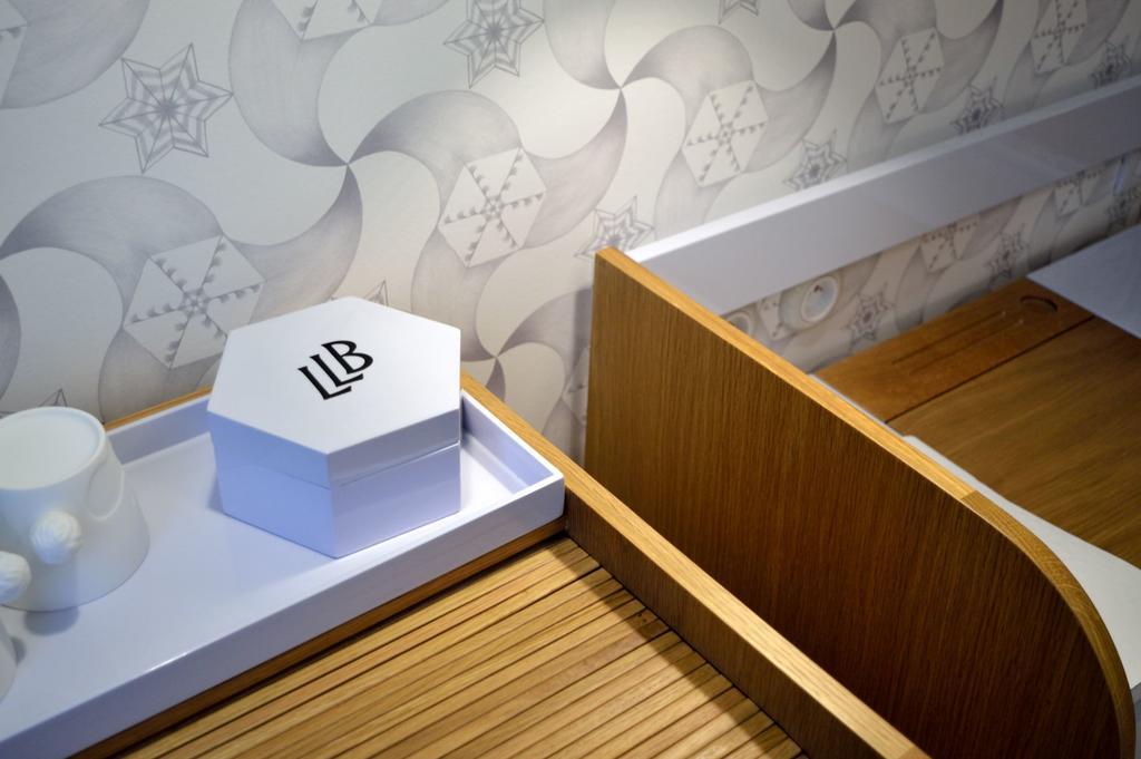 Hotel Le Lapin Blanc Париж Екстериор снимка
