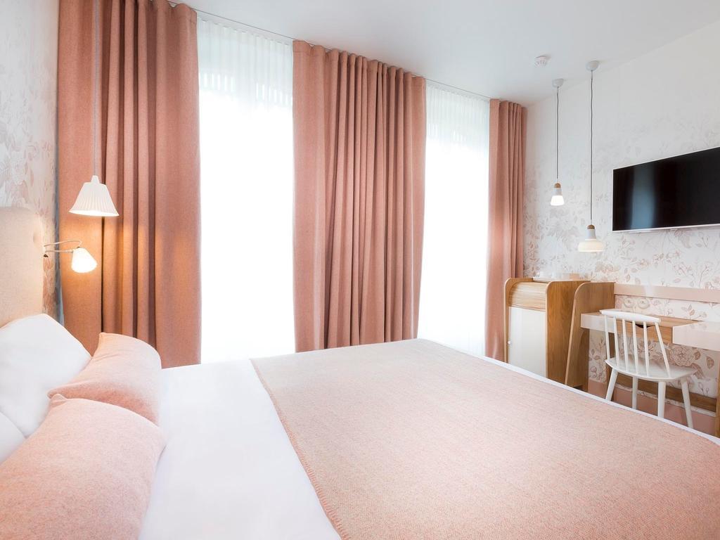 Hotel Le Lapin Blanc Париж Екстериор снимка