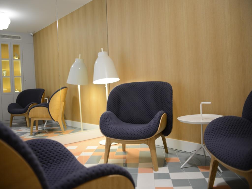 Hotel Le Lapin Blanc Париж Екстериор снимка