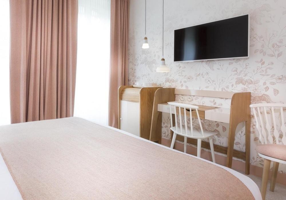 Hotel Le Lapin Blanc Париж Екстериор снимка