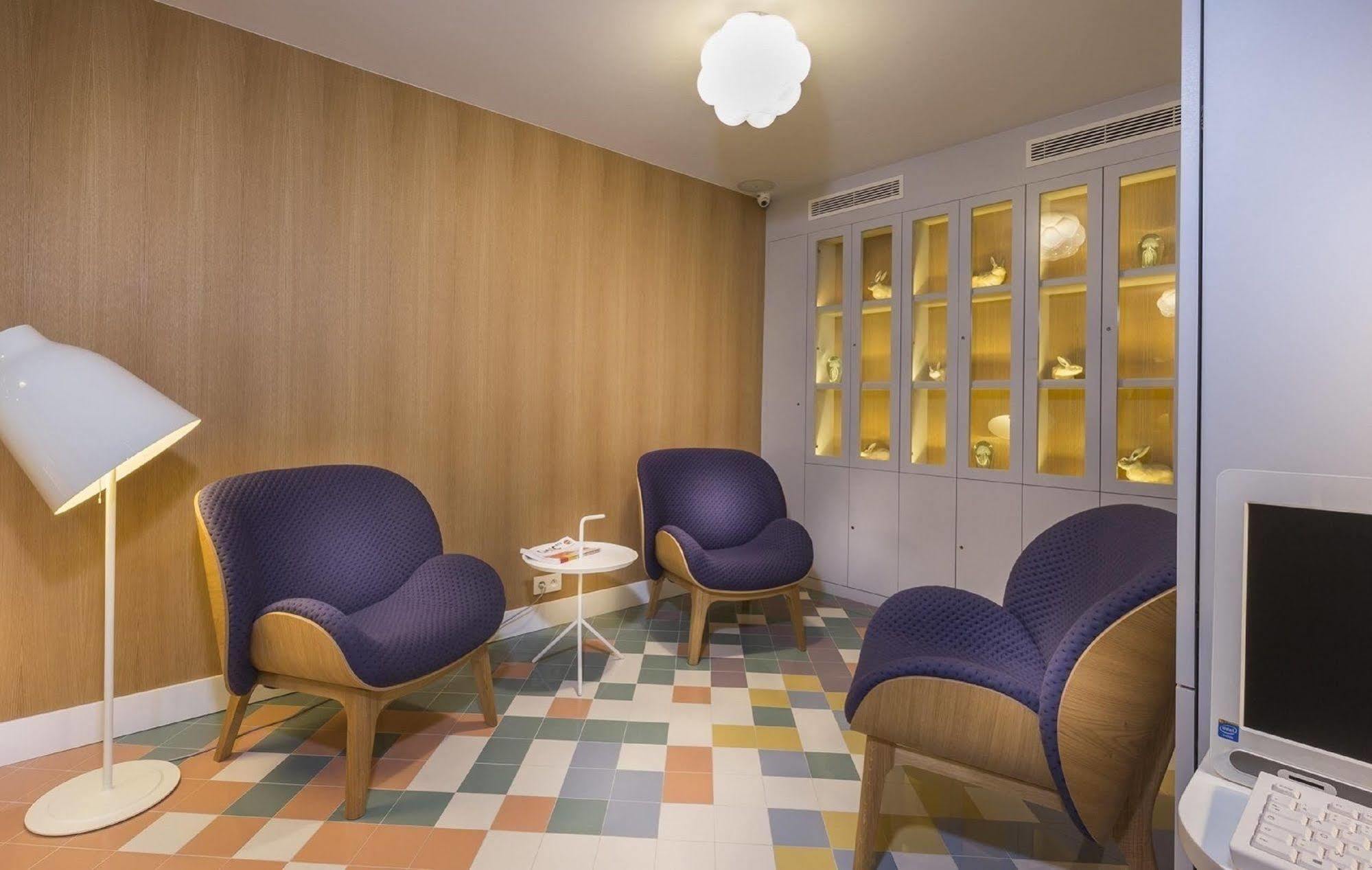 Hotel Le Lapin Blanc Париж Екстериор снимка