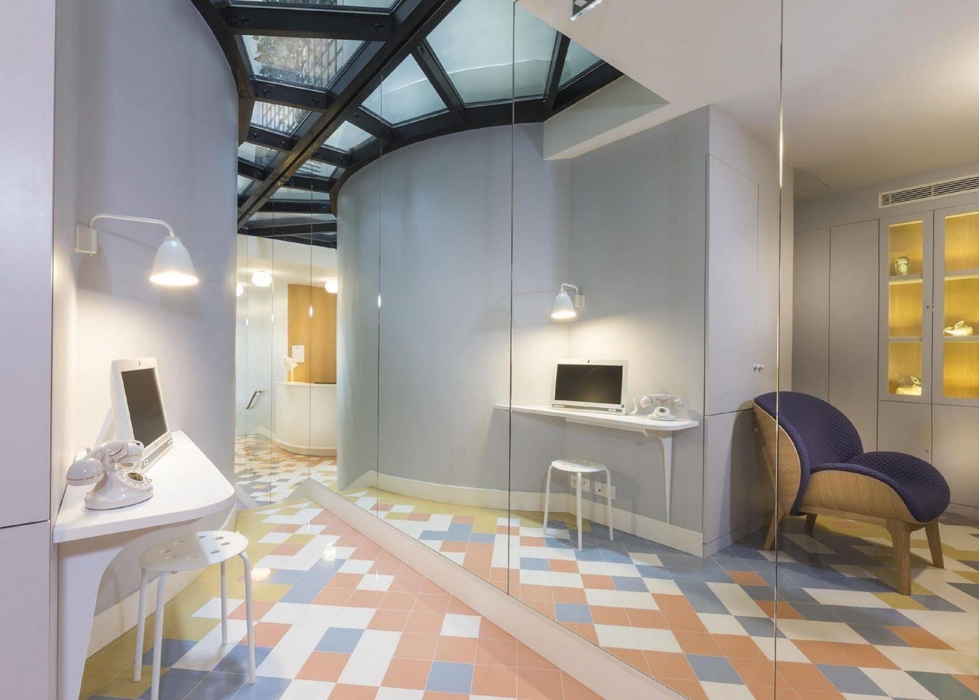 Hotel Le Lapin Blanc Париж Екстериор снимка