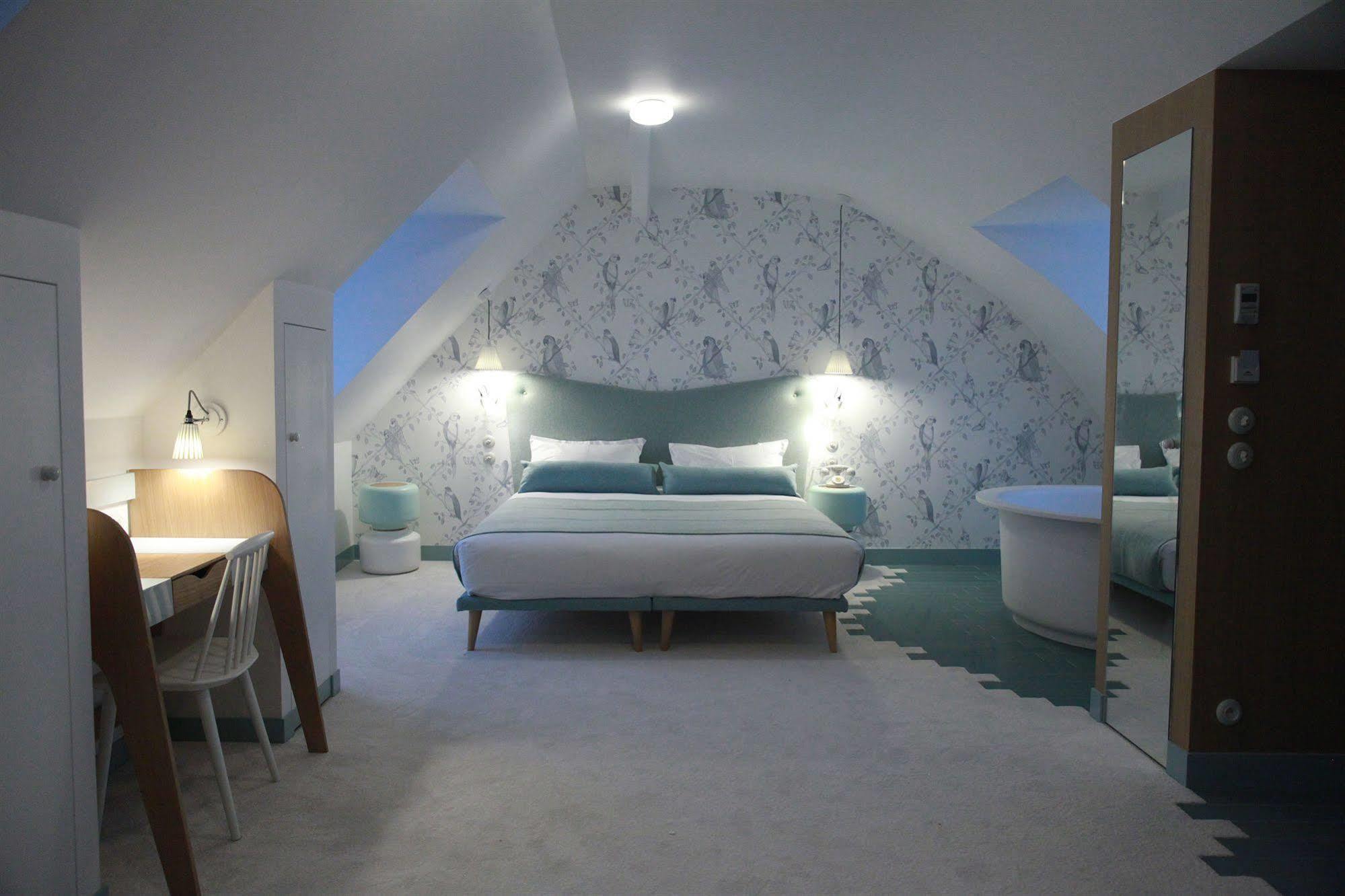 Hotel Le Lapin Blanc Париж Екстериор снимка