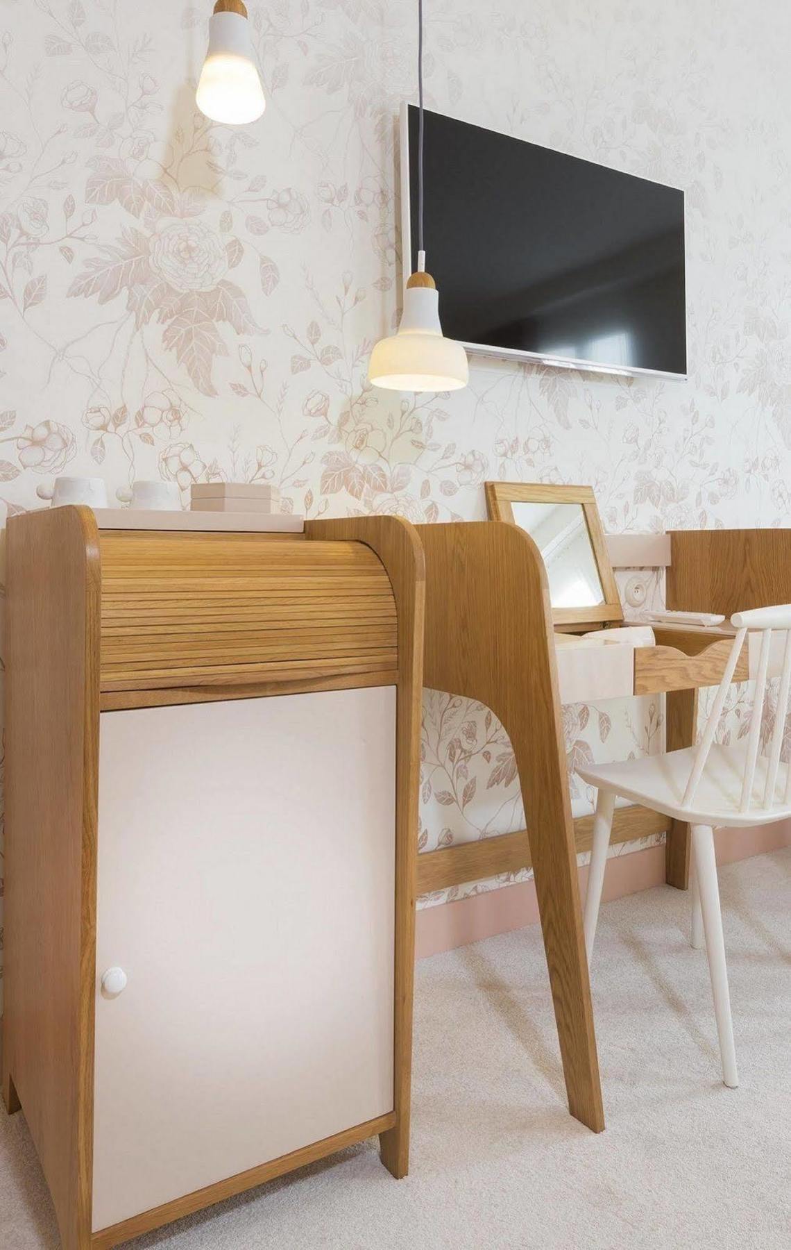 Hotel Le Lapin Blanc Париж Екстериор снимка