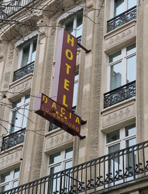 Hotel Le Lapin Blanc Париж Екстериор снимка